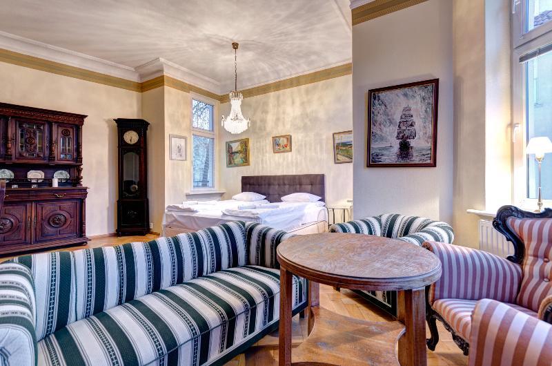 Отель Dom & House Atelier Сопот Экстерьер фото